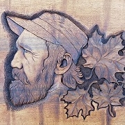 Krásná dřevořezba s portrétem WABIHO RYVOLY