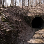 Portál Luckého tunelu